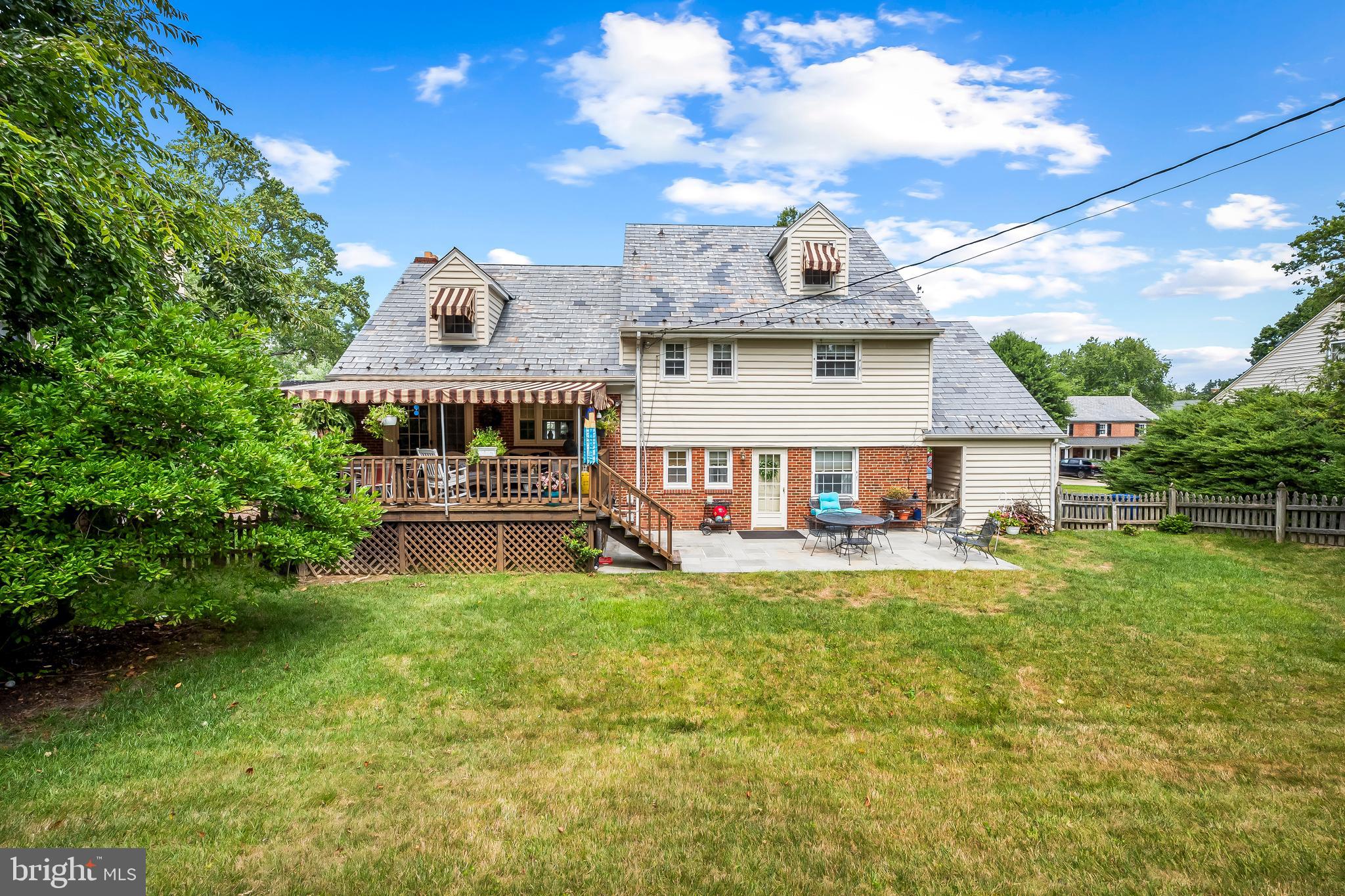 813 Ridgeleigh Rd