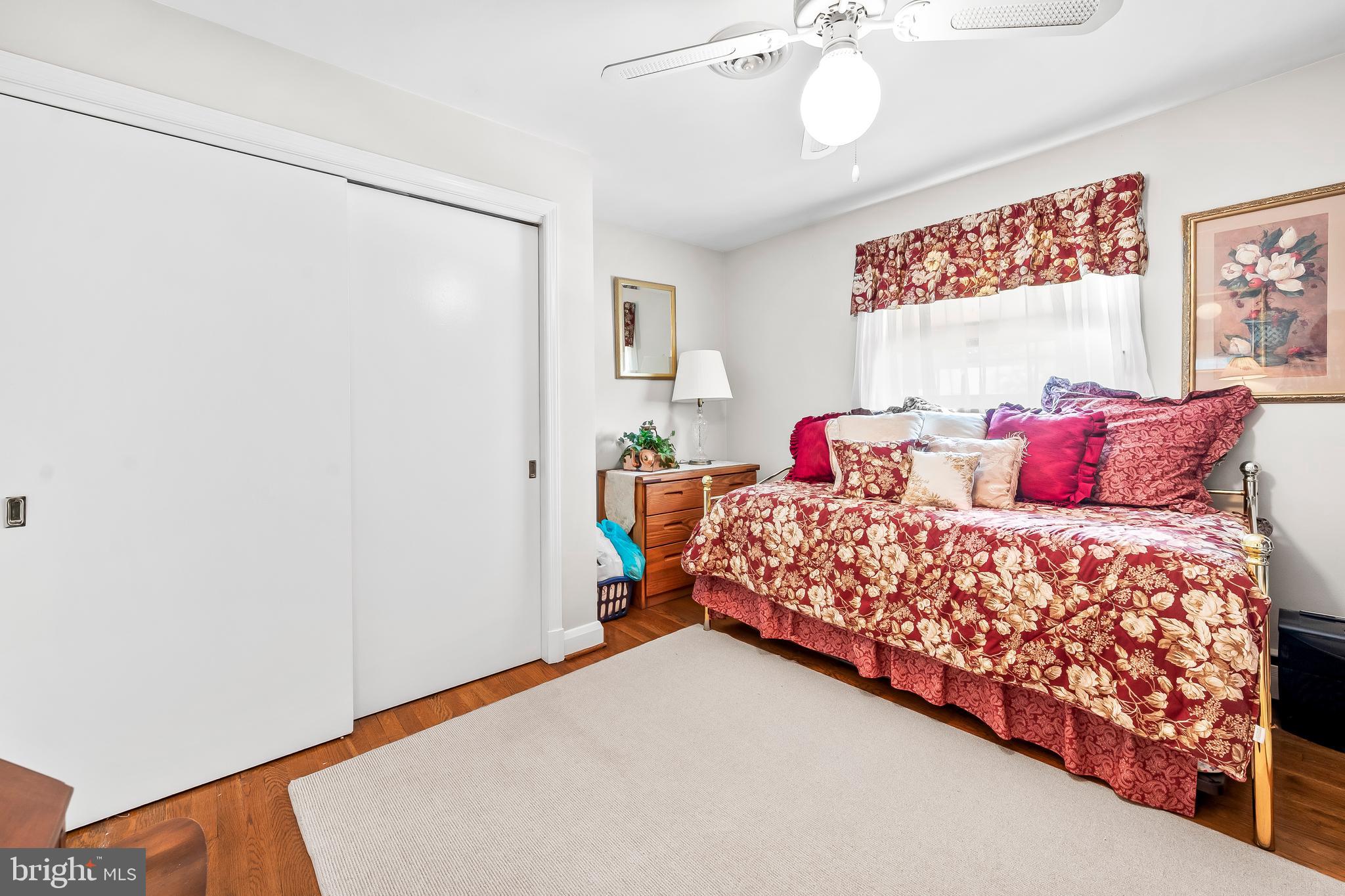 813 Ridgeleigh Rd