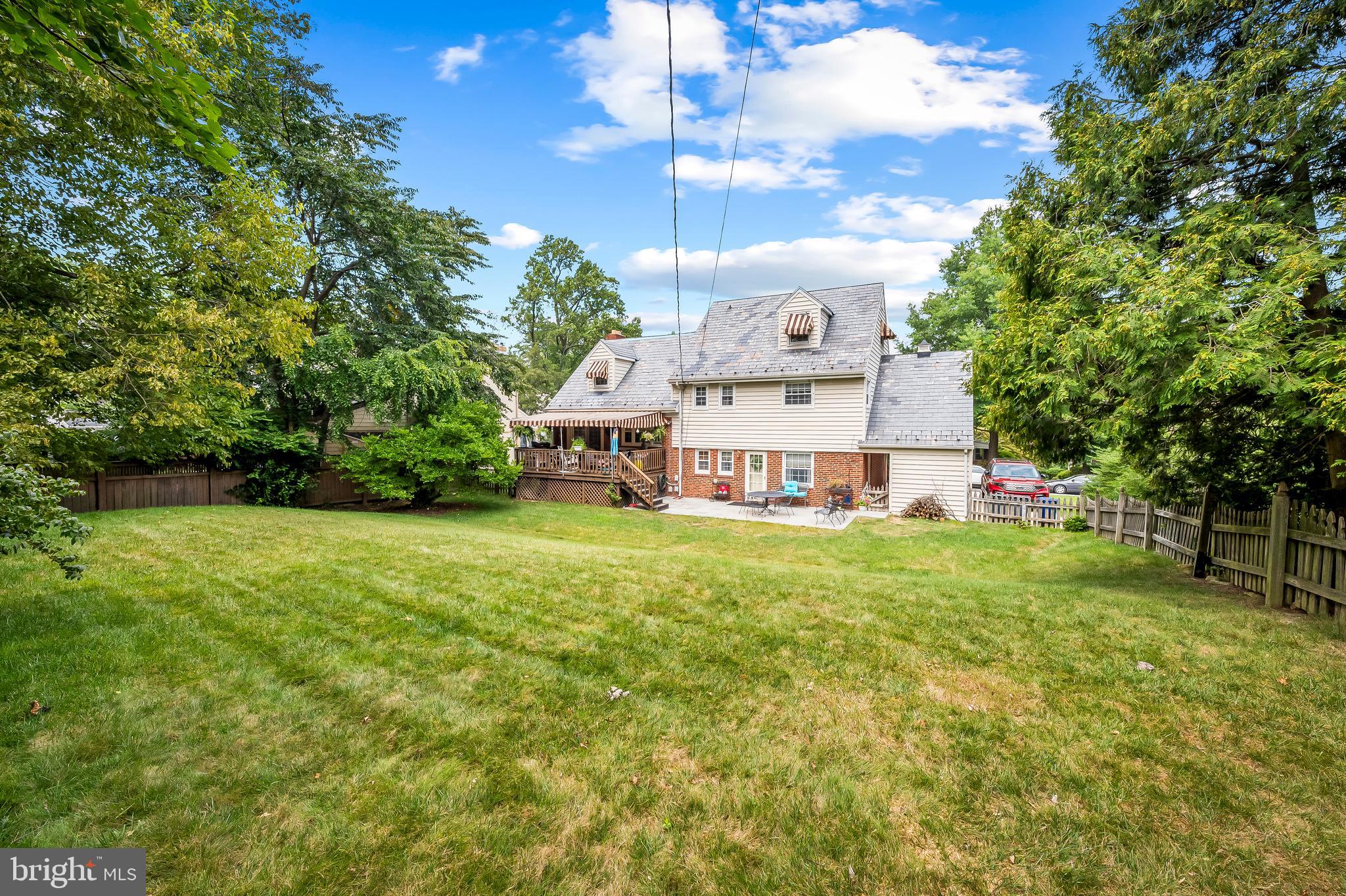 813 Ridgeleigh Rd