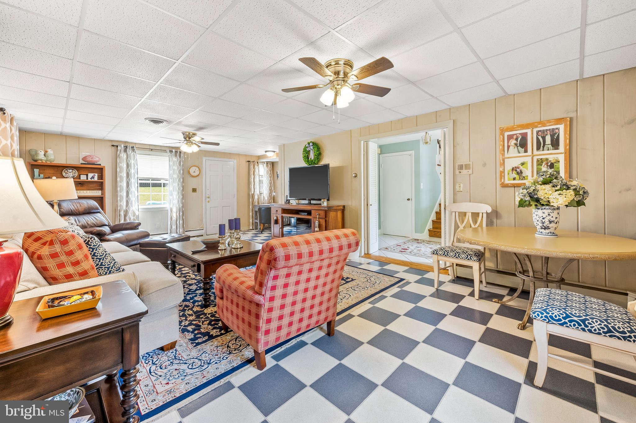 813 Ridgeleigh Rd