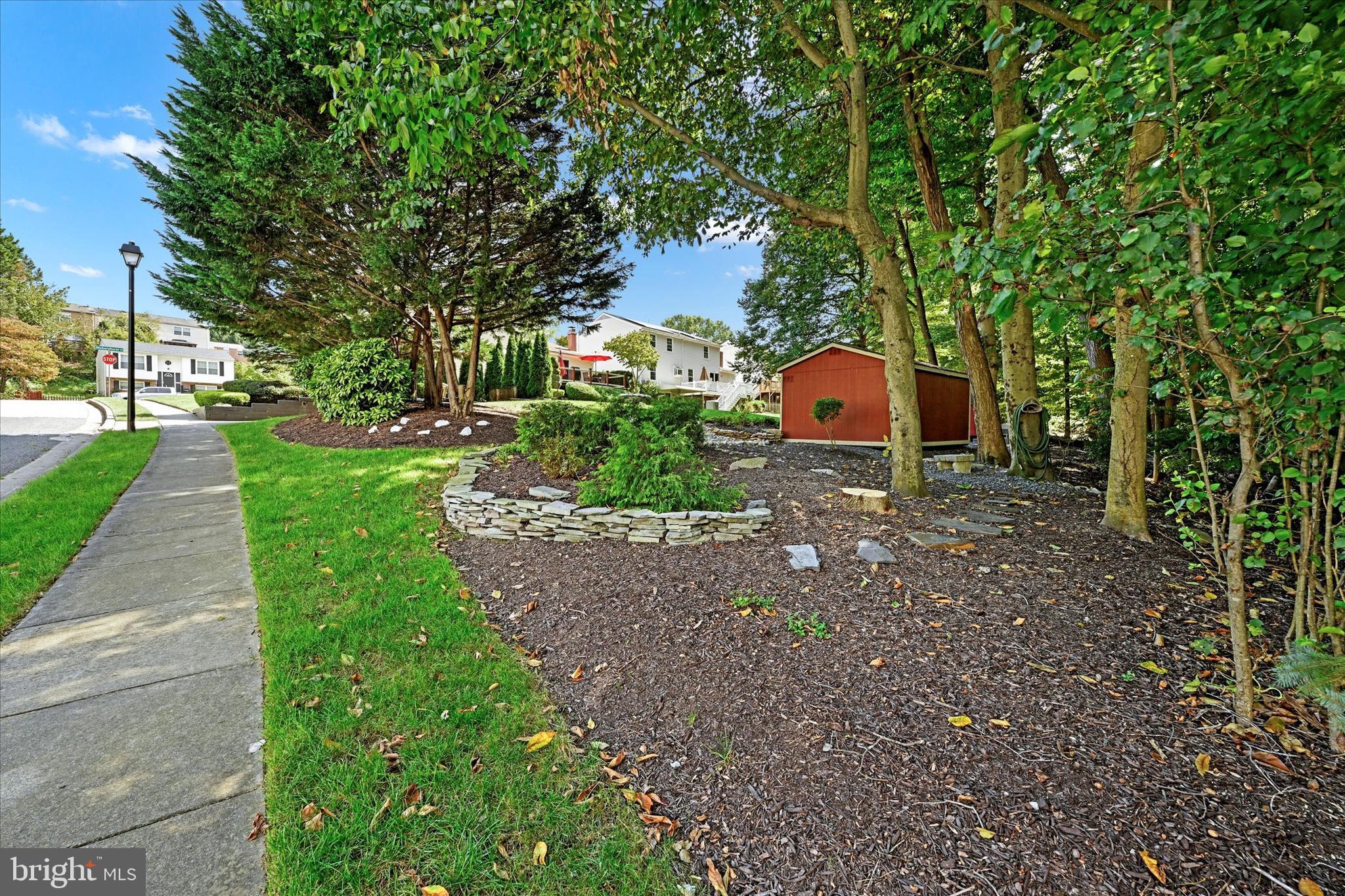 9542 Hickoryhurst Dr