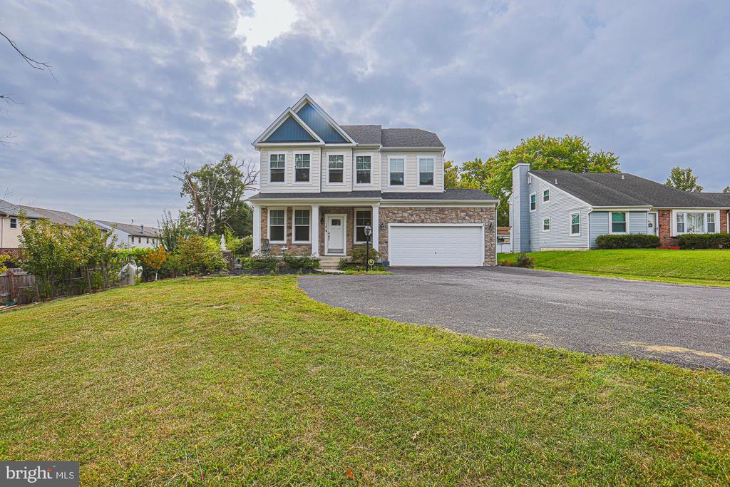 15 Barletta Ct