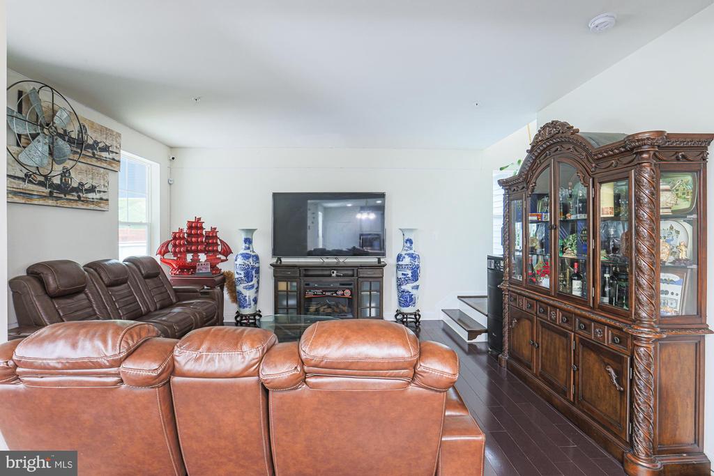 15 Barletta Ct
