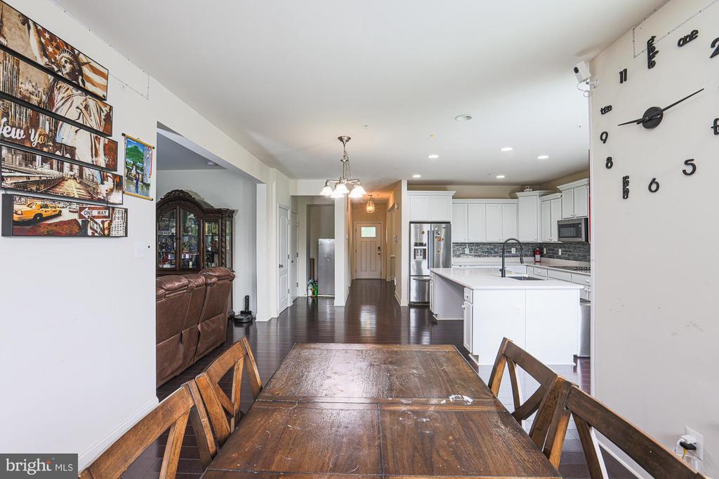 15 Barletta Ct