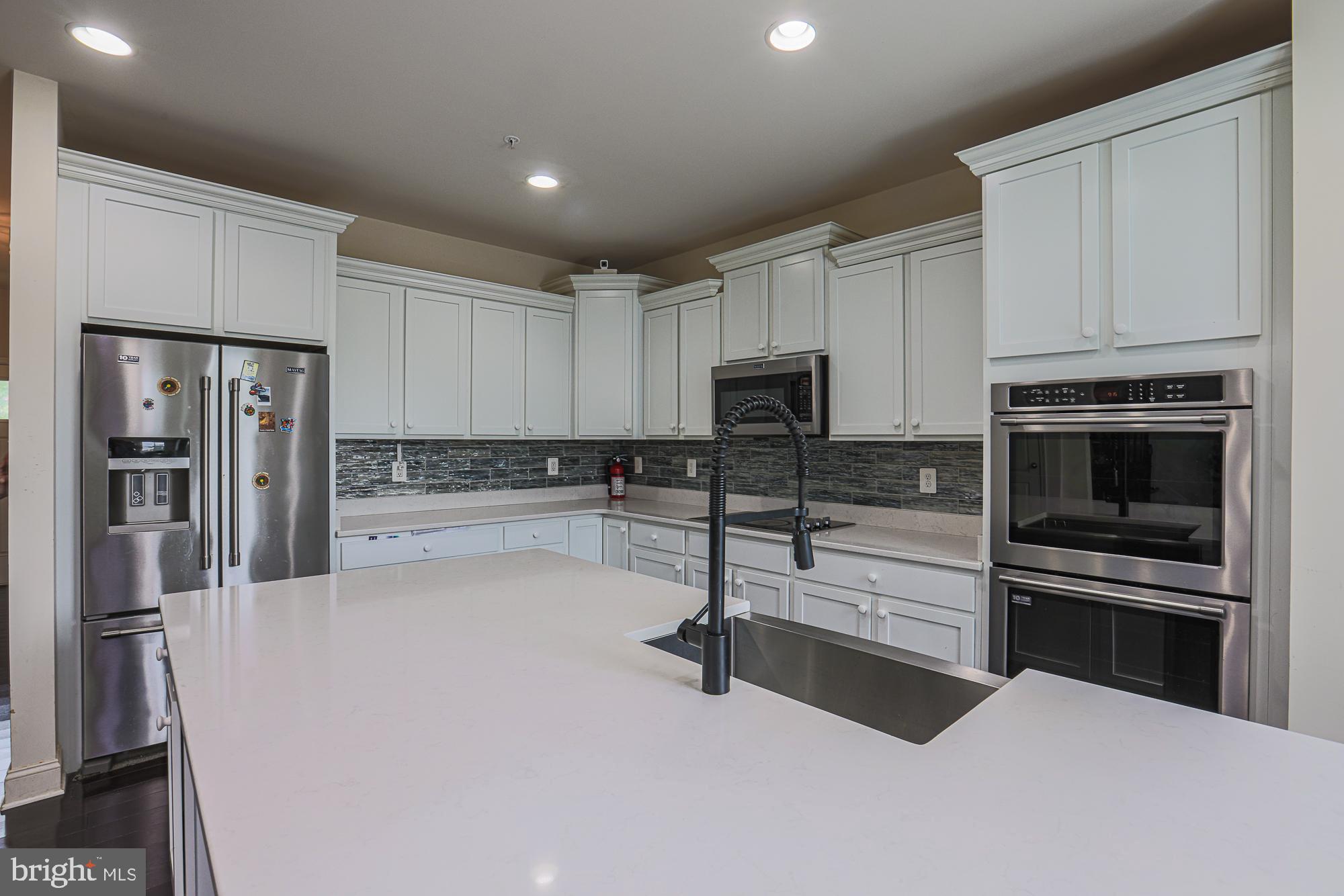 15 Barletta Ct