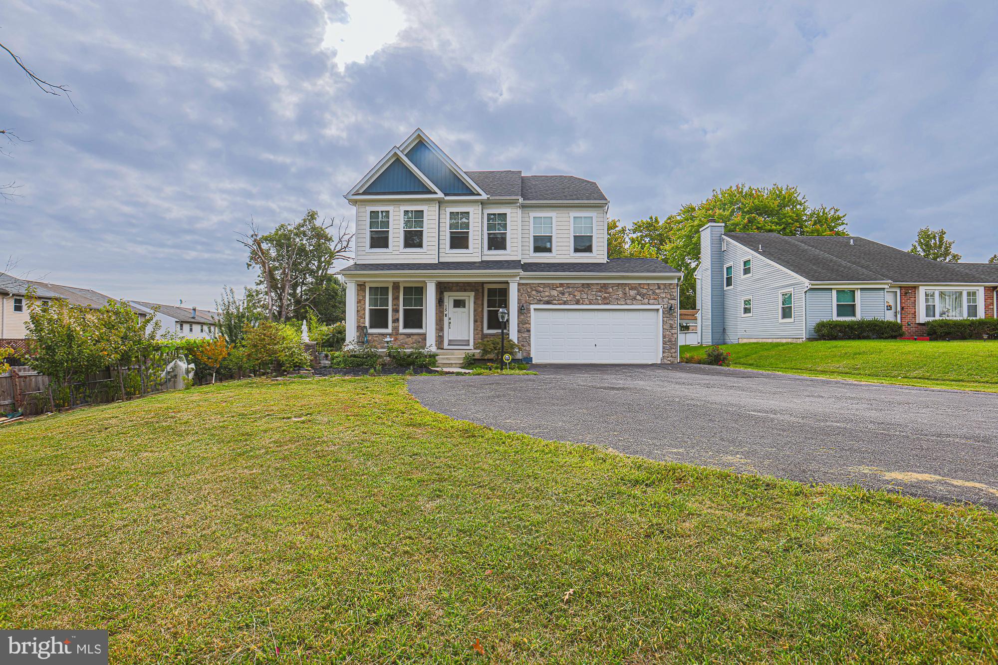 15 Barletta Ct