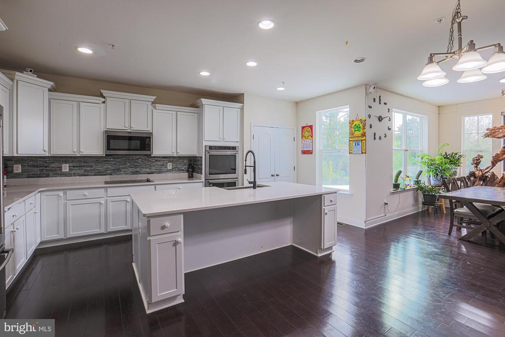 15 Barletta Ct