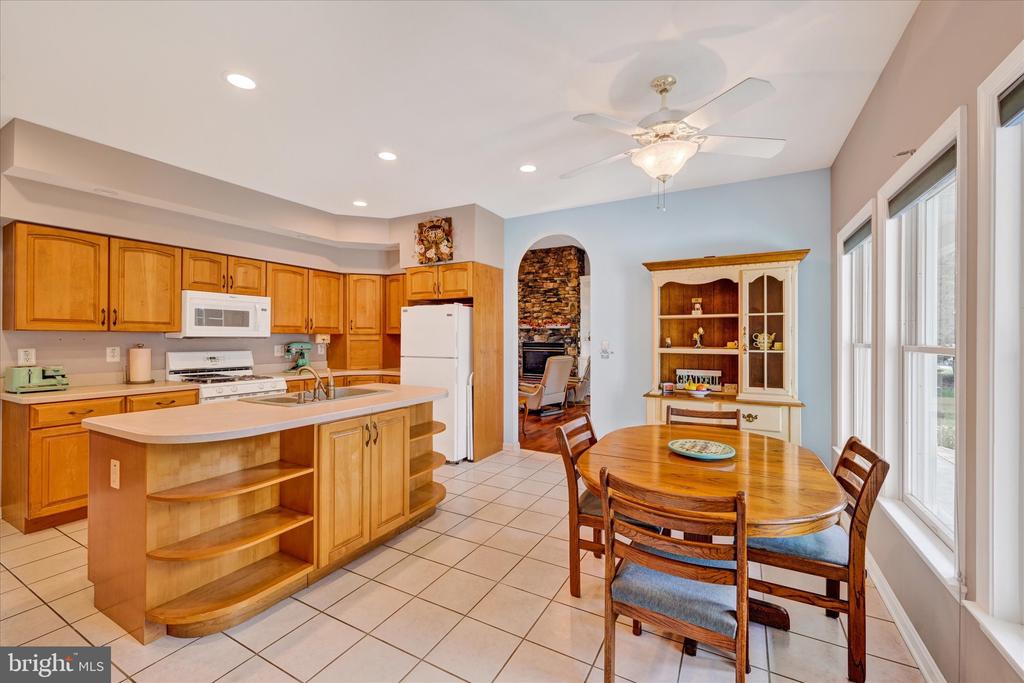 9100 Kilbride Rd