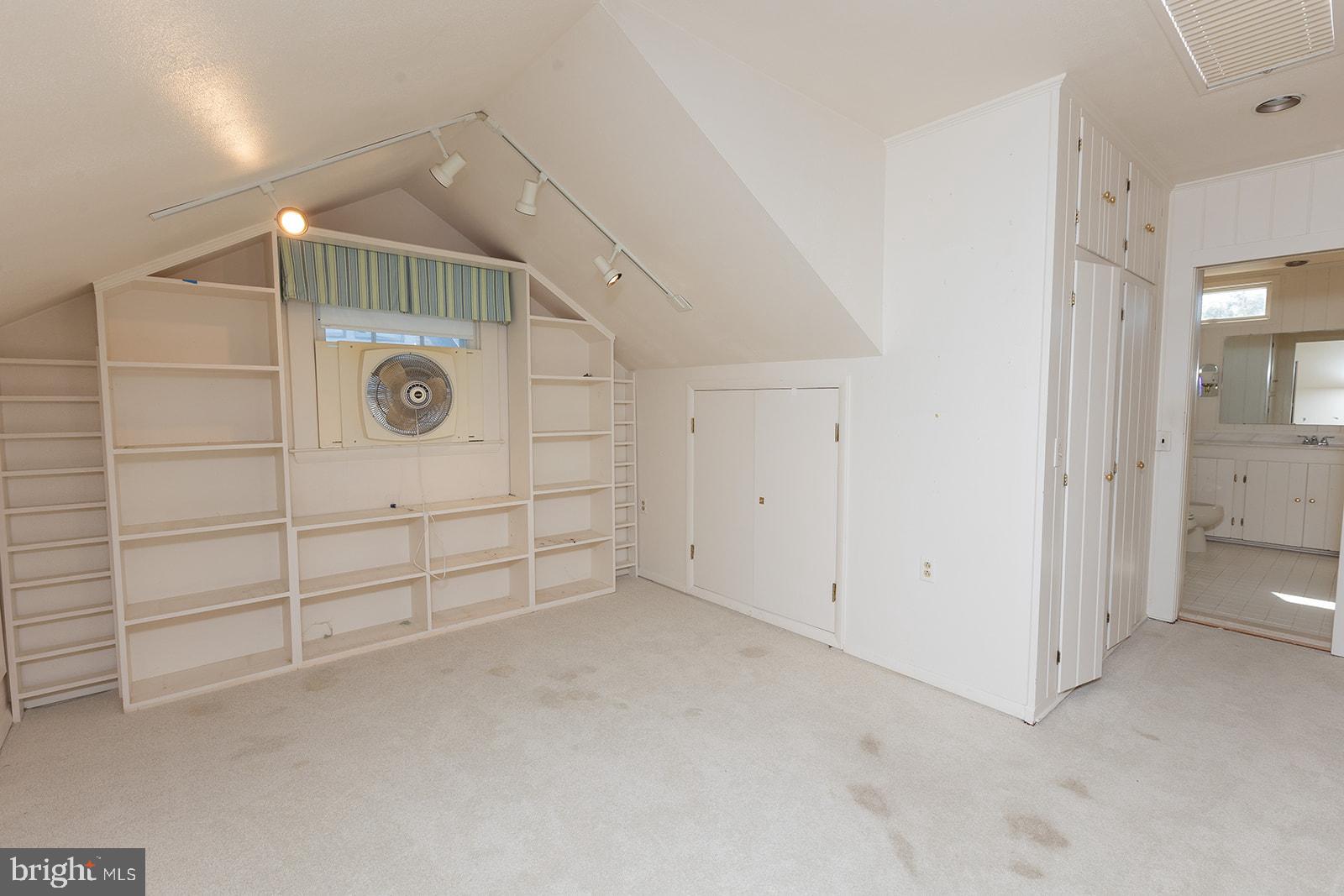 1505 Maywood Ave