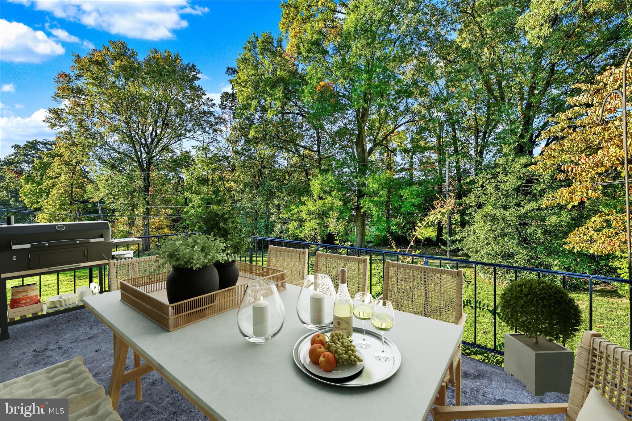 3303 Delpha Ct