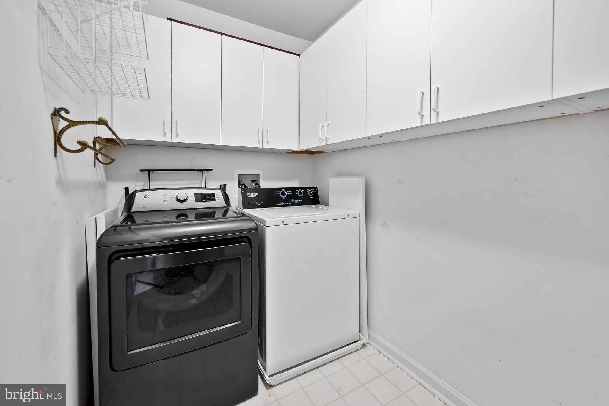 641 Straffan Dr #303