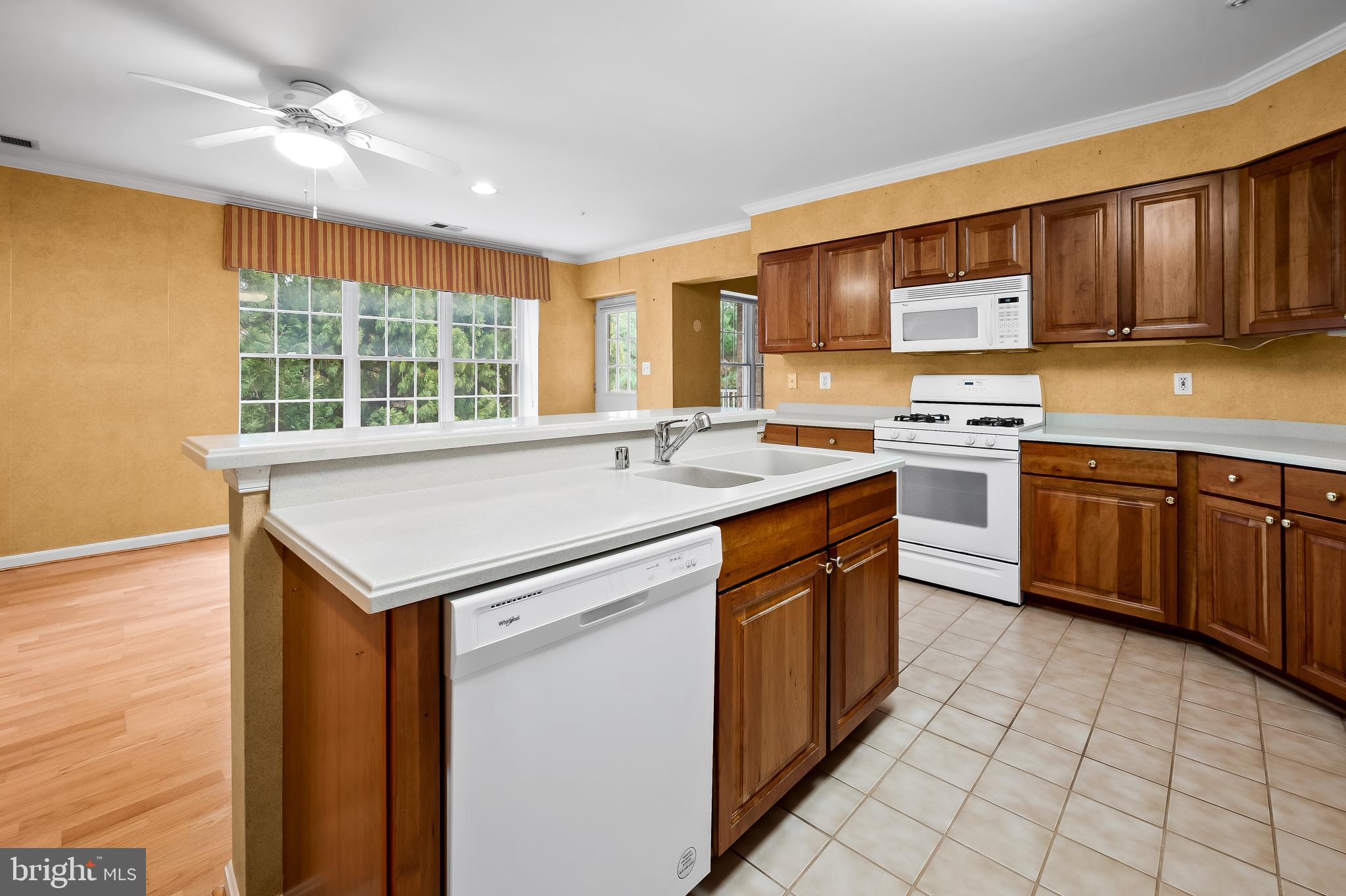 641 Straffan Dr #303