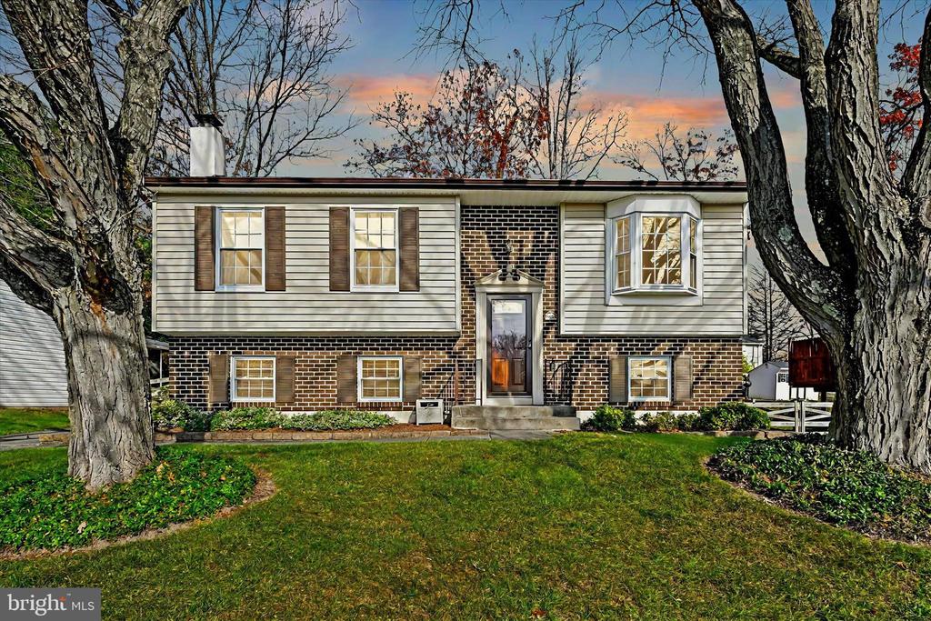 4922 Tartan Hill Rd