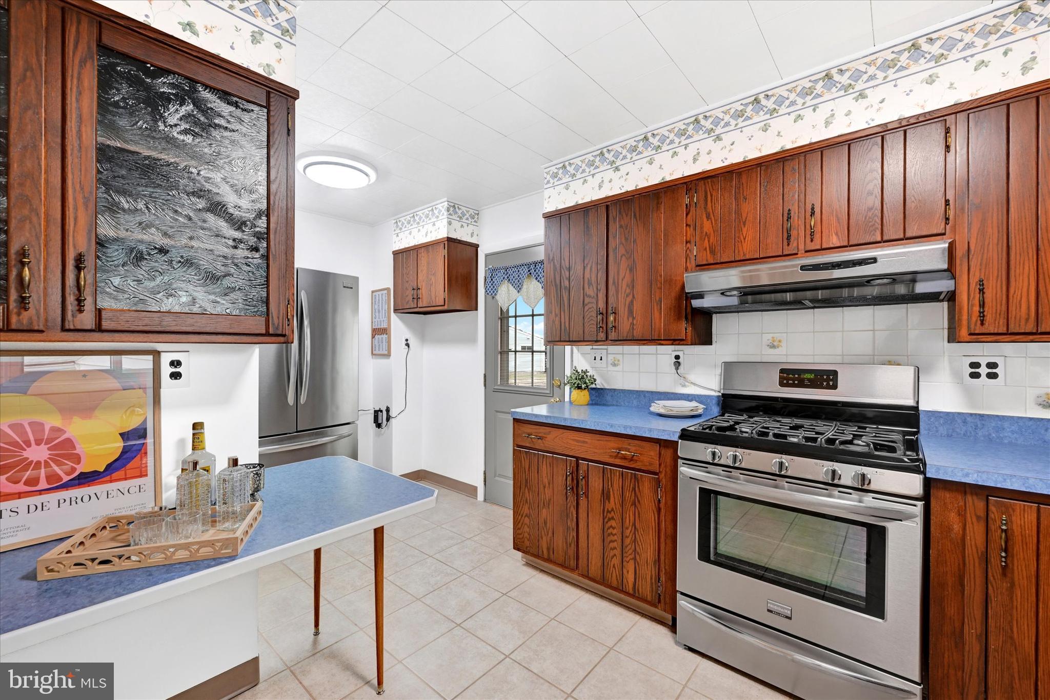 2446 Harwood Rd