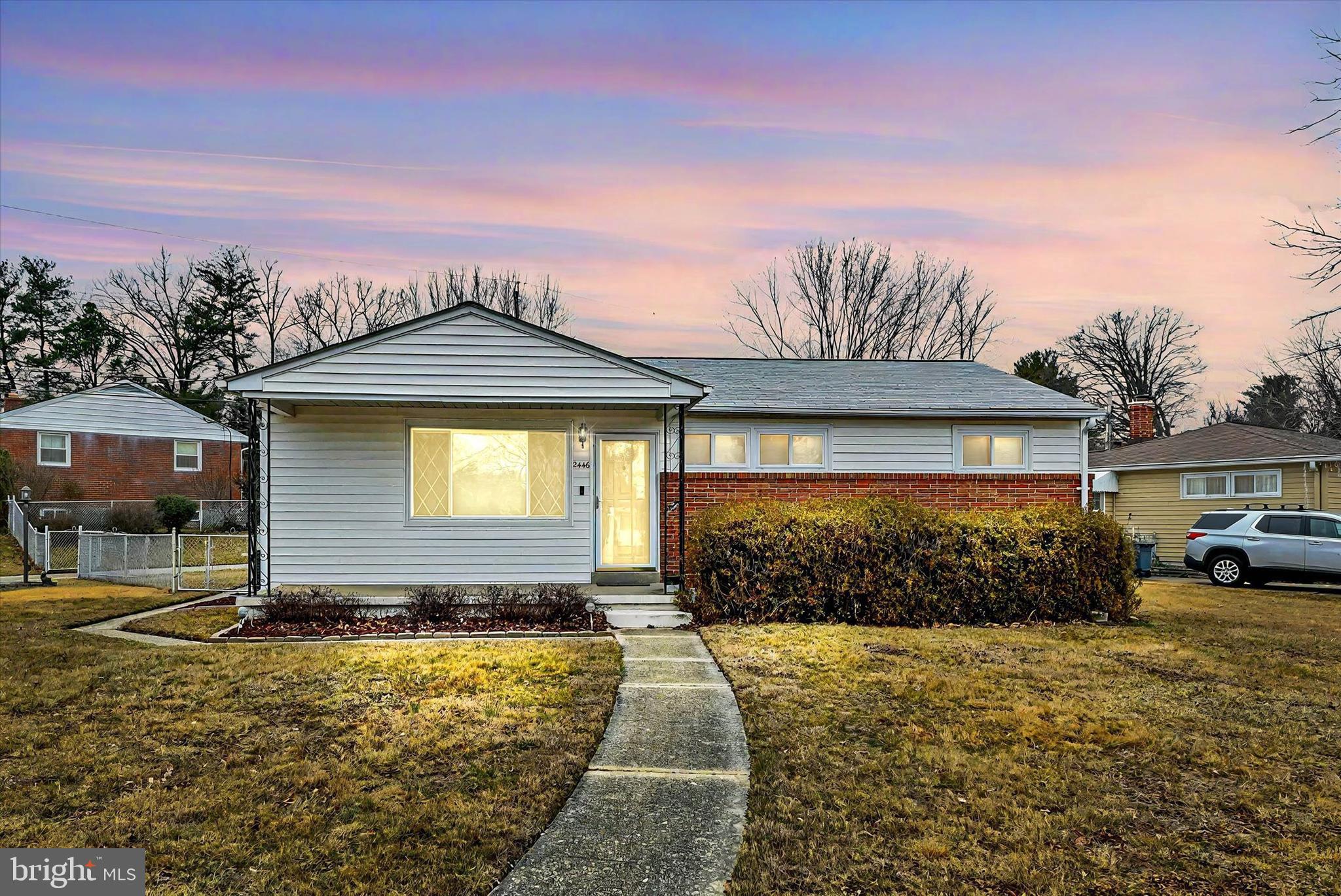 2446 Harwood Rd