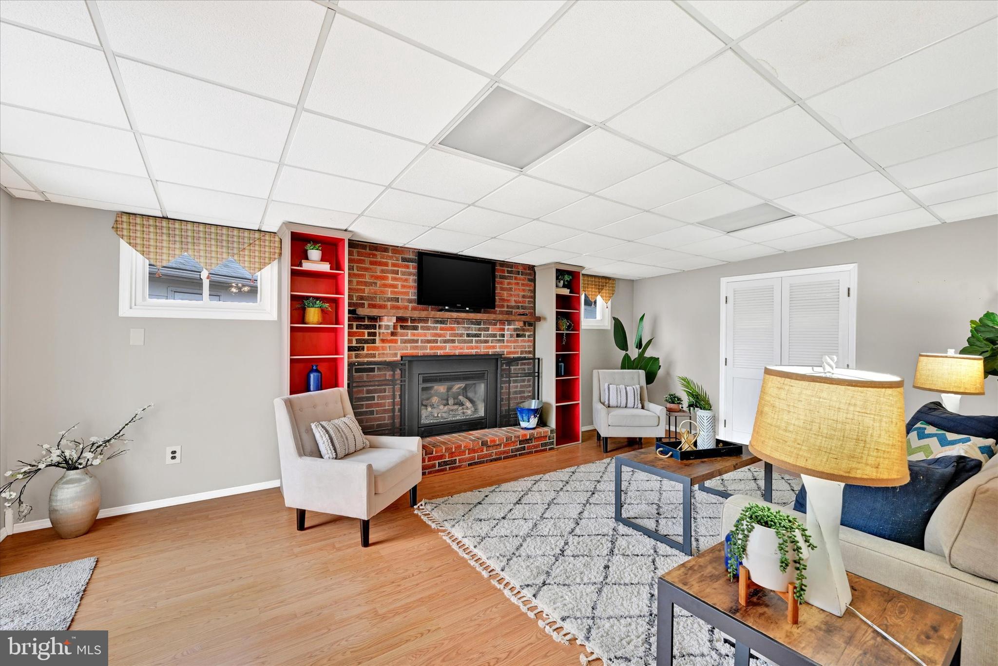 2446 Harwood Rd