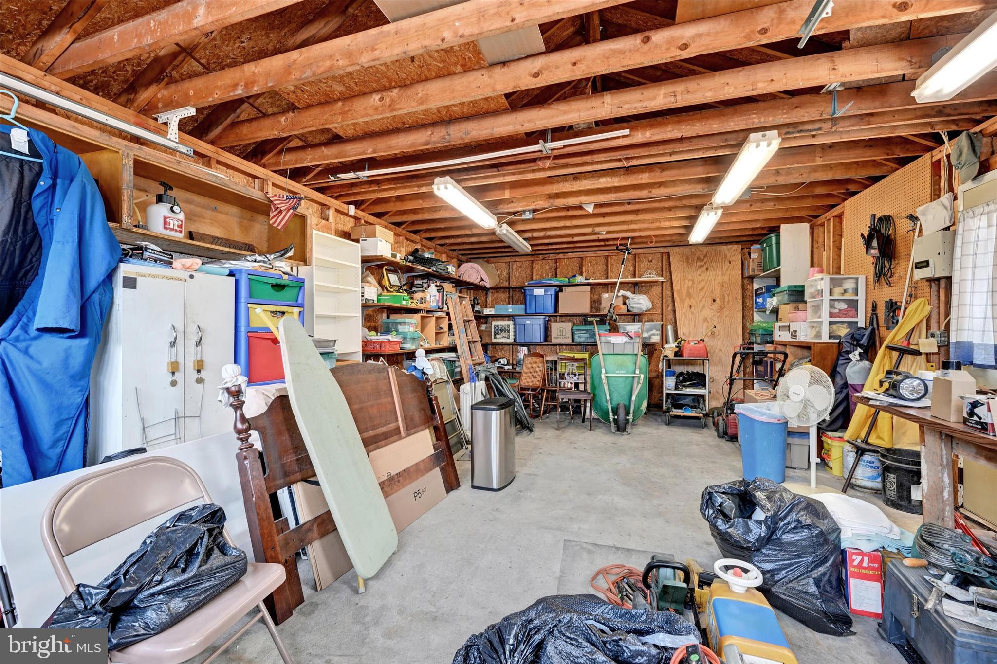 2446 Harwood Rd