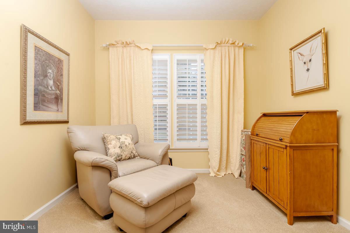 9608-B Amberleigh Ln 9608 Amberleigh Ln #B