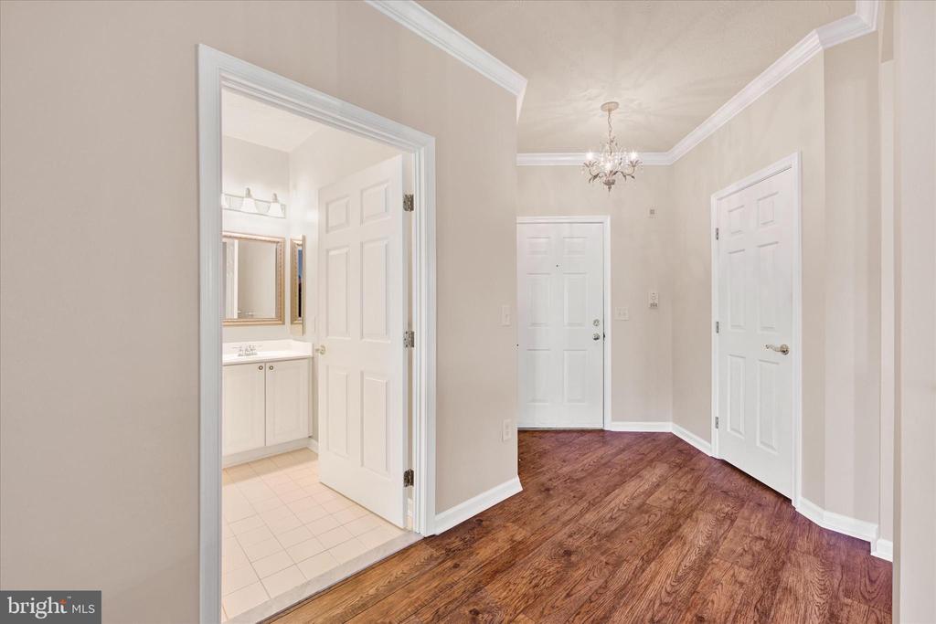 4503 Dunton Ter #8503 R