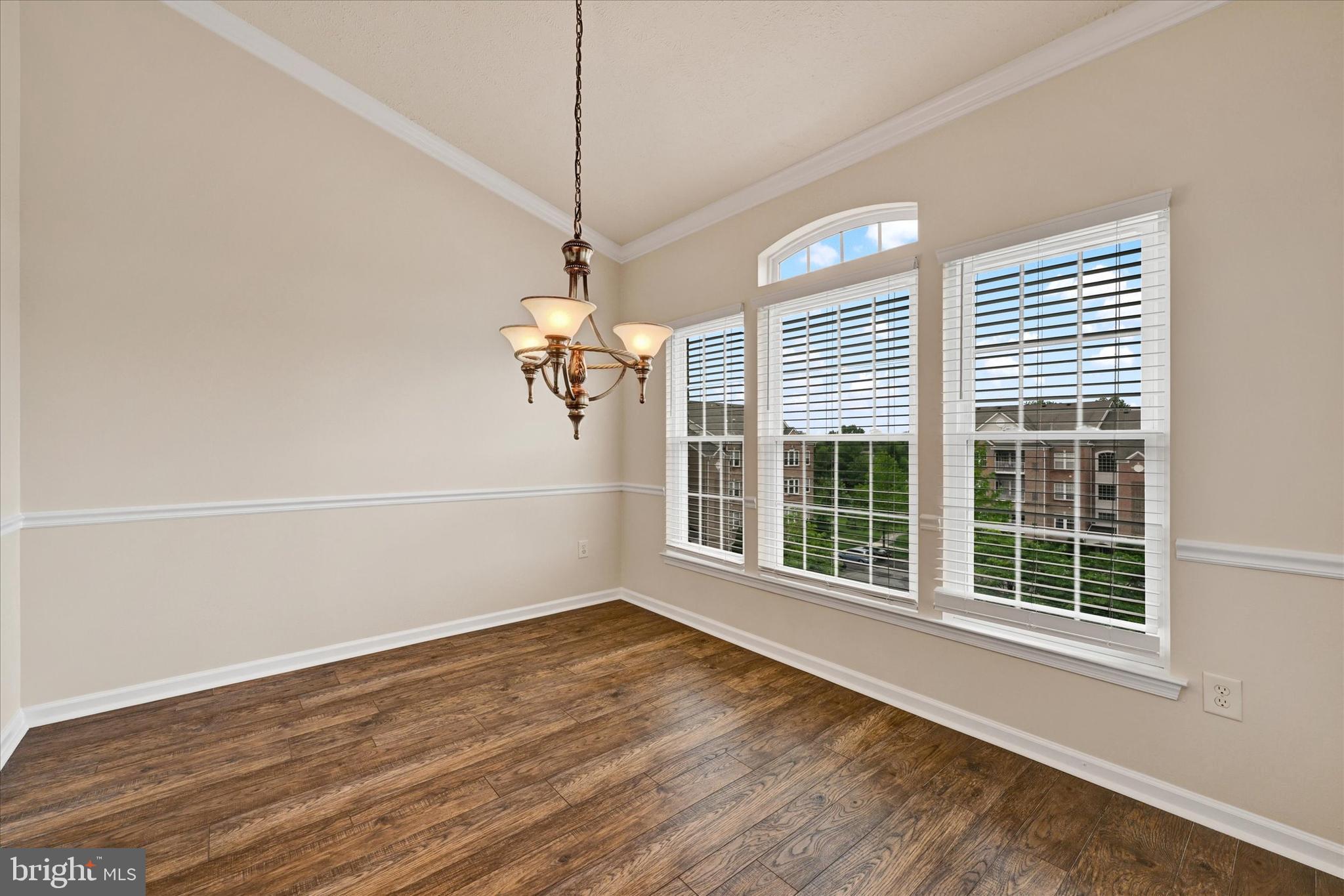 4503 Dunton Ter #8503 R