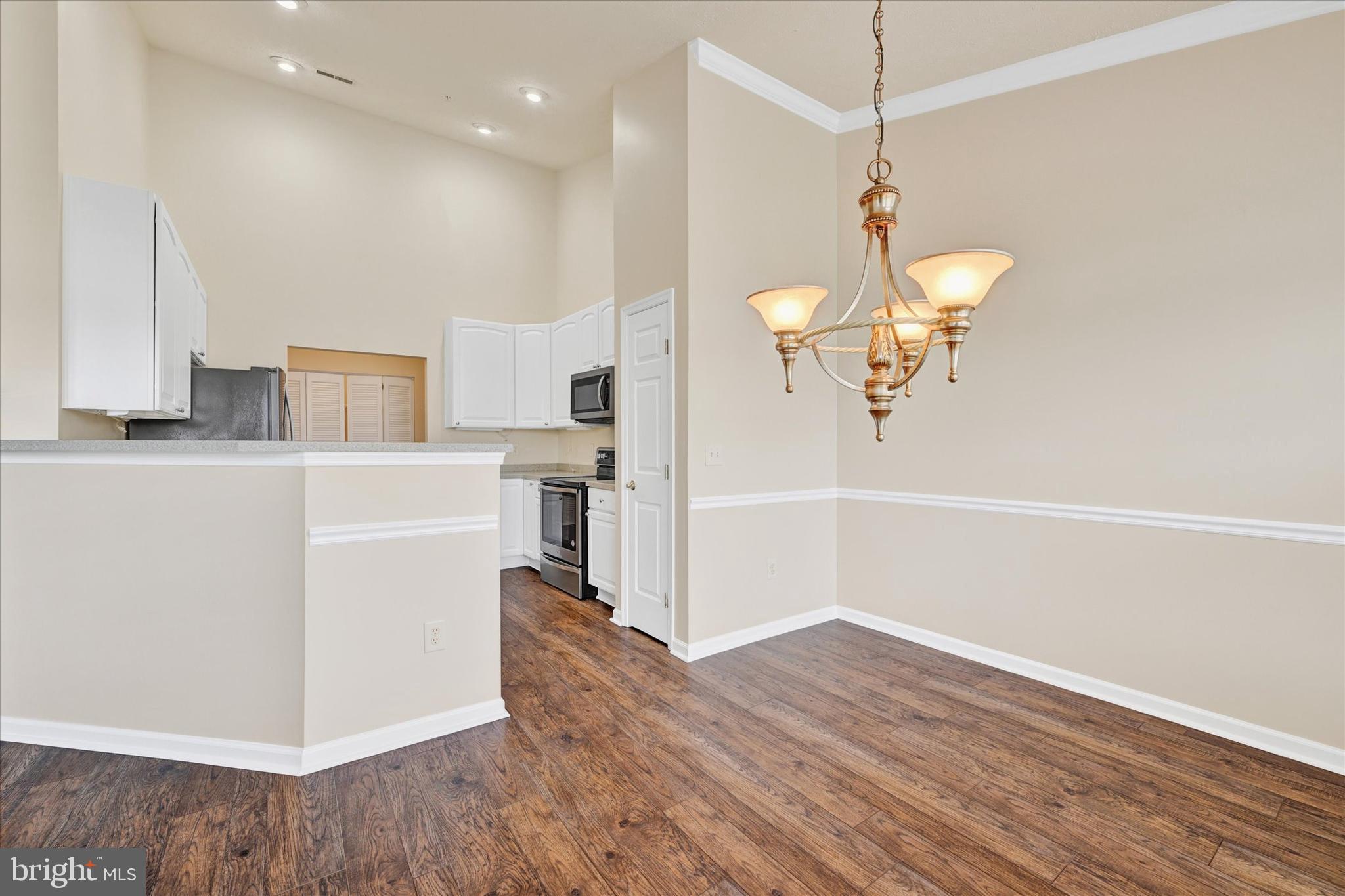 4503 Dunton Ter #8503 R