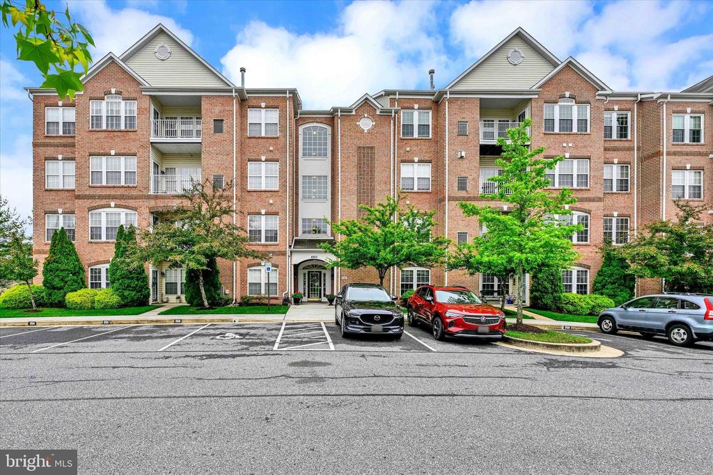 4503 Dunton Ter #8503 R