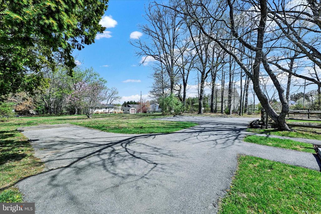 9700 Magledt Rd