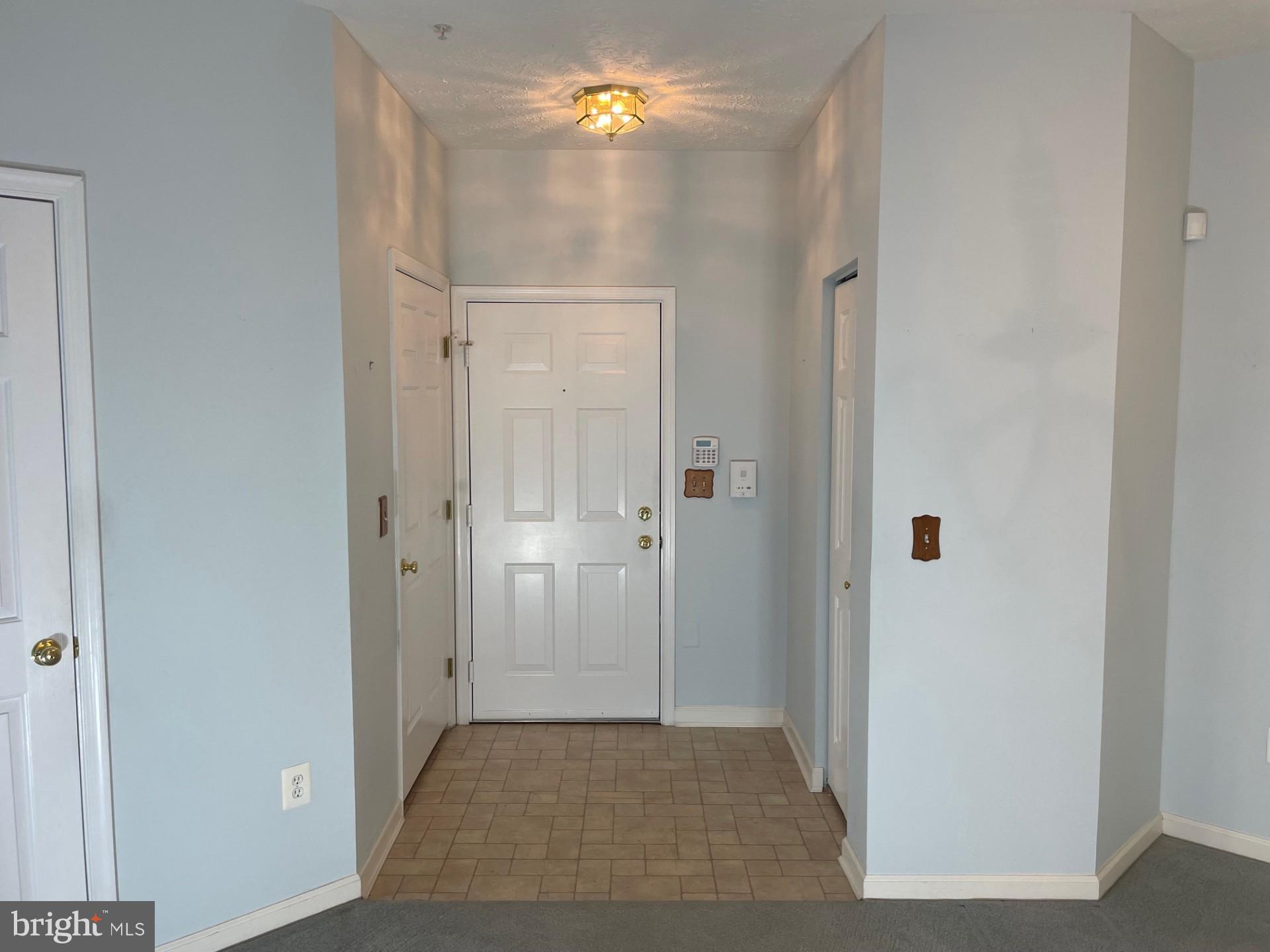 5-D Brook Farm Ct #5d