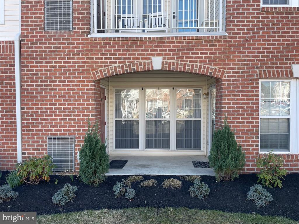 5-D Brook Farm Ct #5d