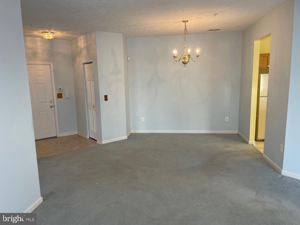 5-D Brook Farm Ct #5d