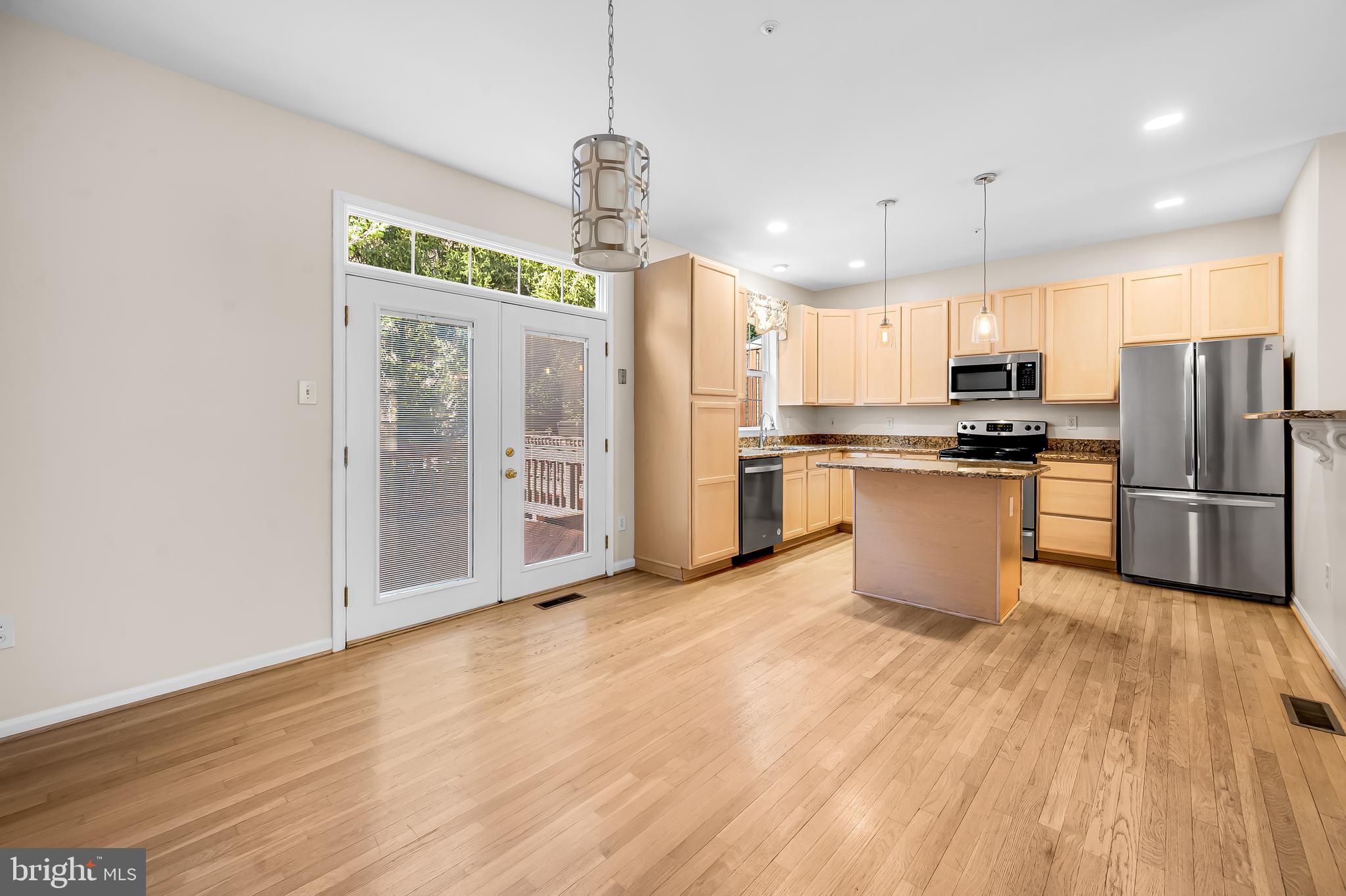 6 Ferns Ct