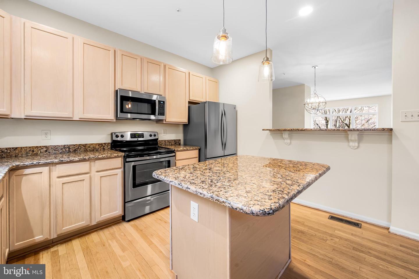 6 Ferns Ct