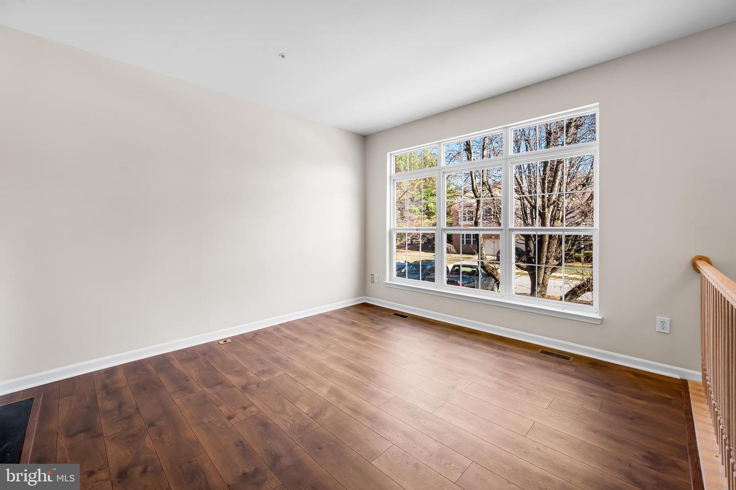 6 Ferns Ct