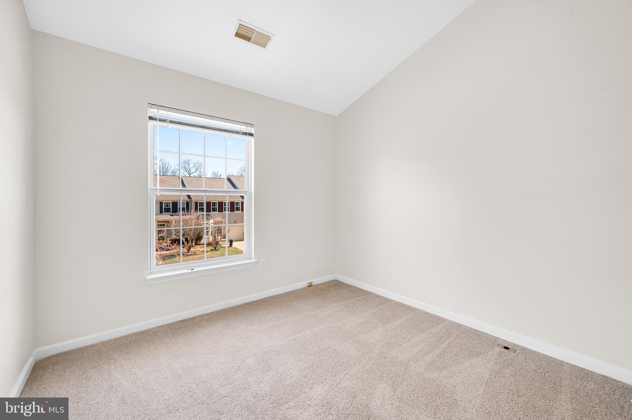 6 Ferns Ct