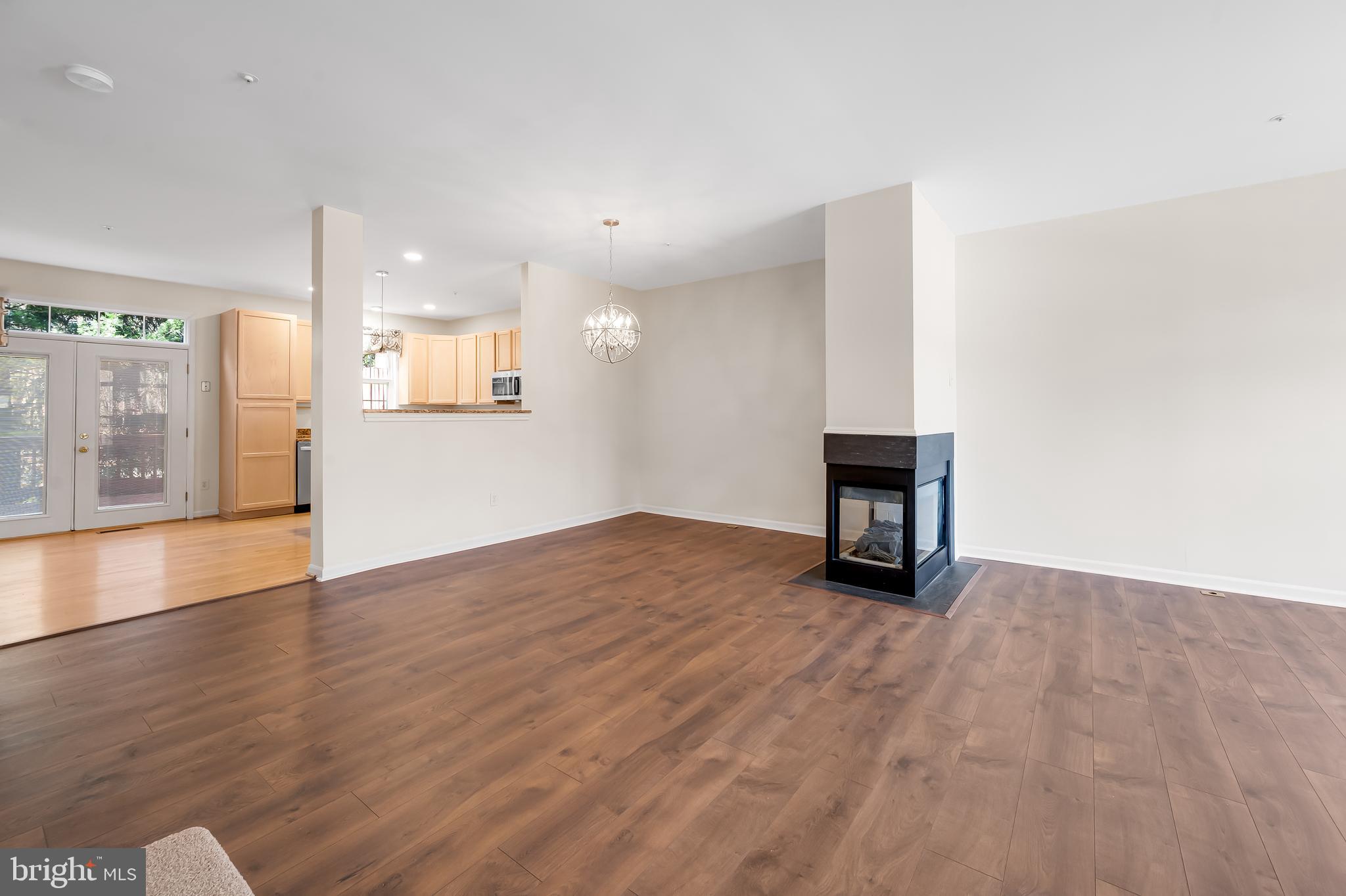 6 Ferns Ct
