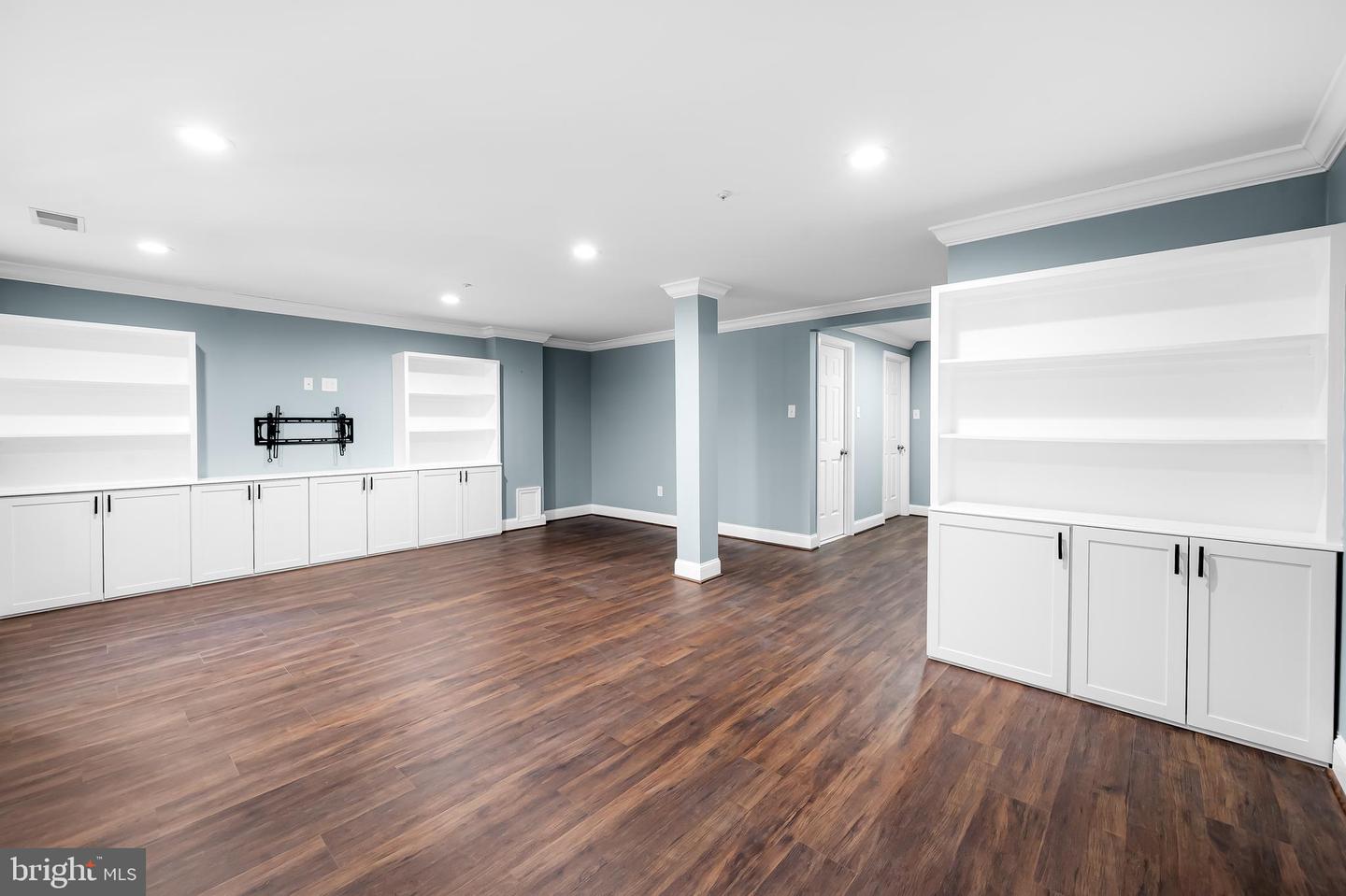 6 Ferns Ct