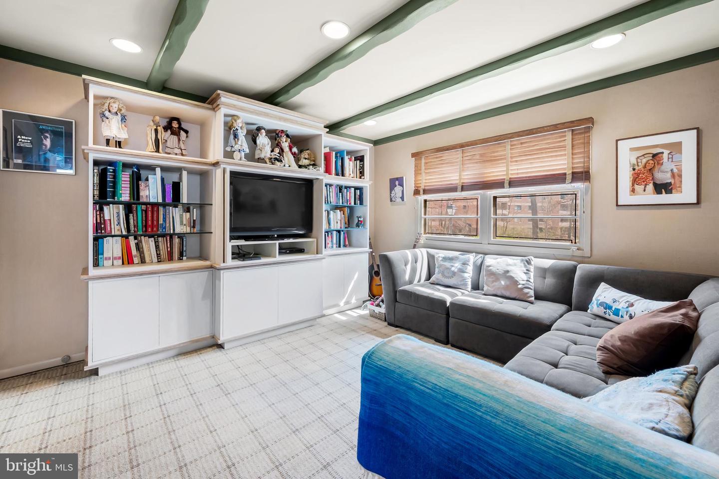 2524 Willow Glen Dr