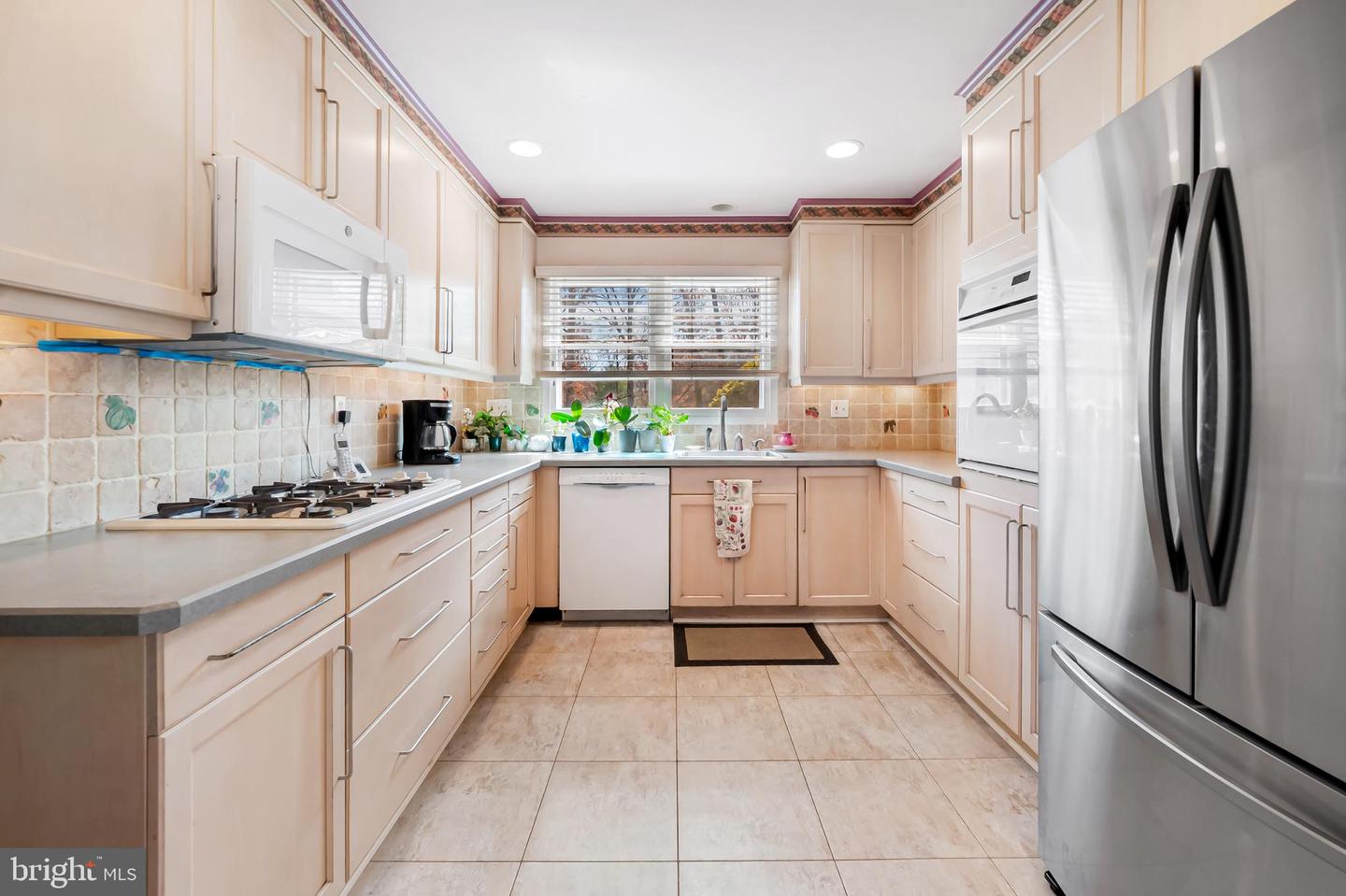 2524 Willow Glen Dr