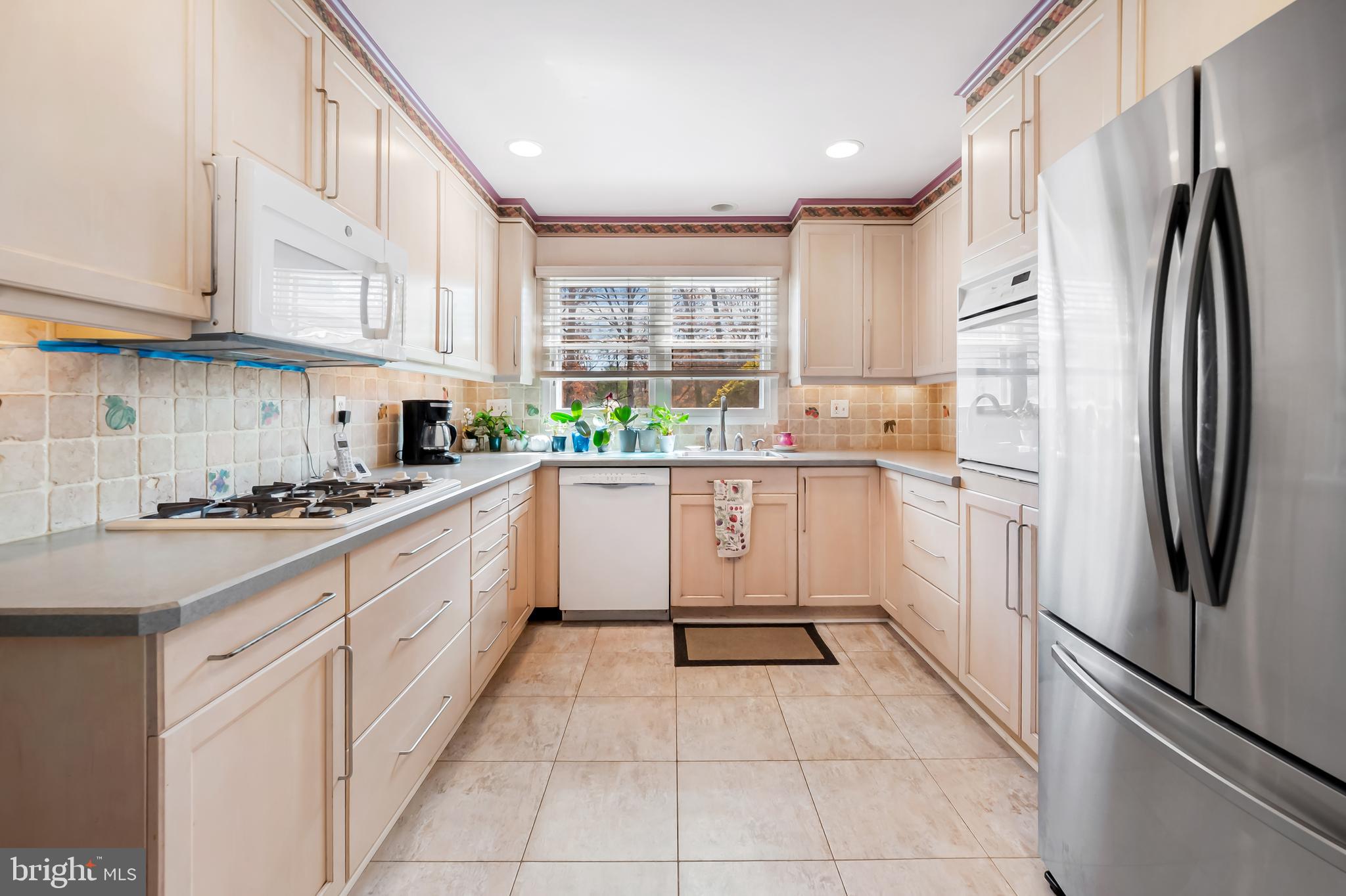 2524 Willow Glen Dr