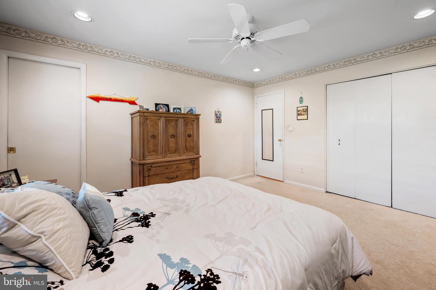 2524 Willow Glen Dr