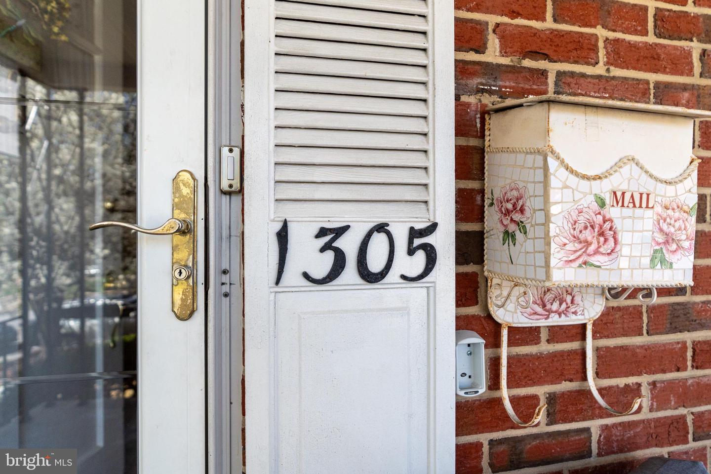 1305 Brixton Rd