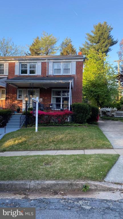1305 Brixton Rd