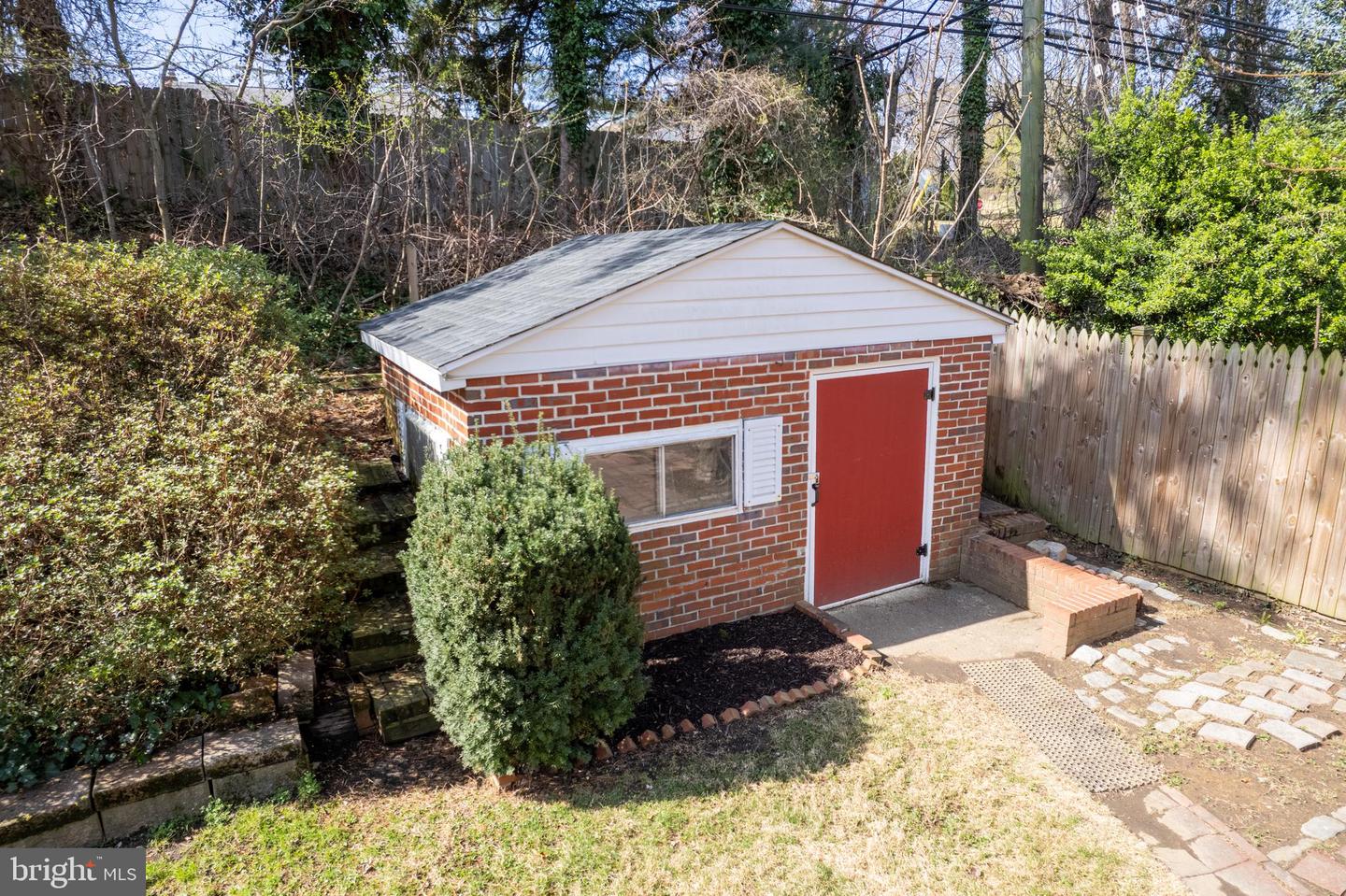 1305 Brixton Rd