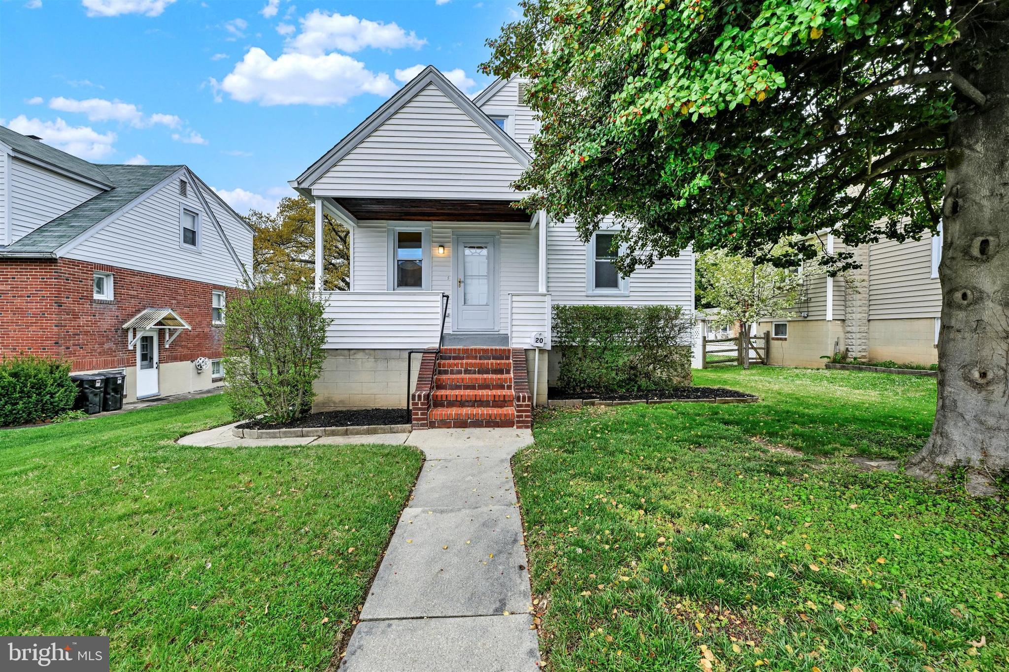 20 Leslie Ave