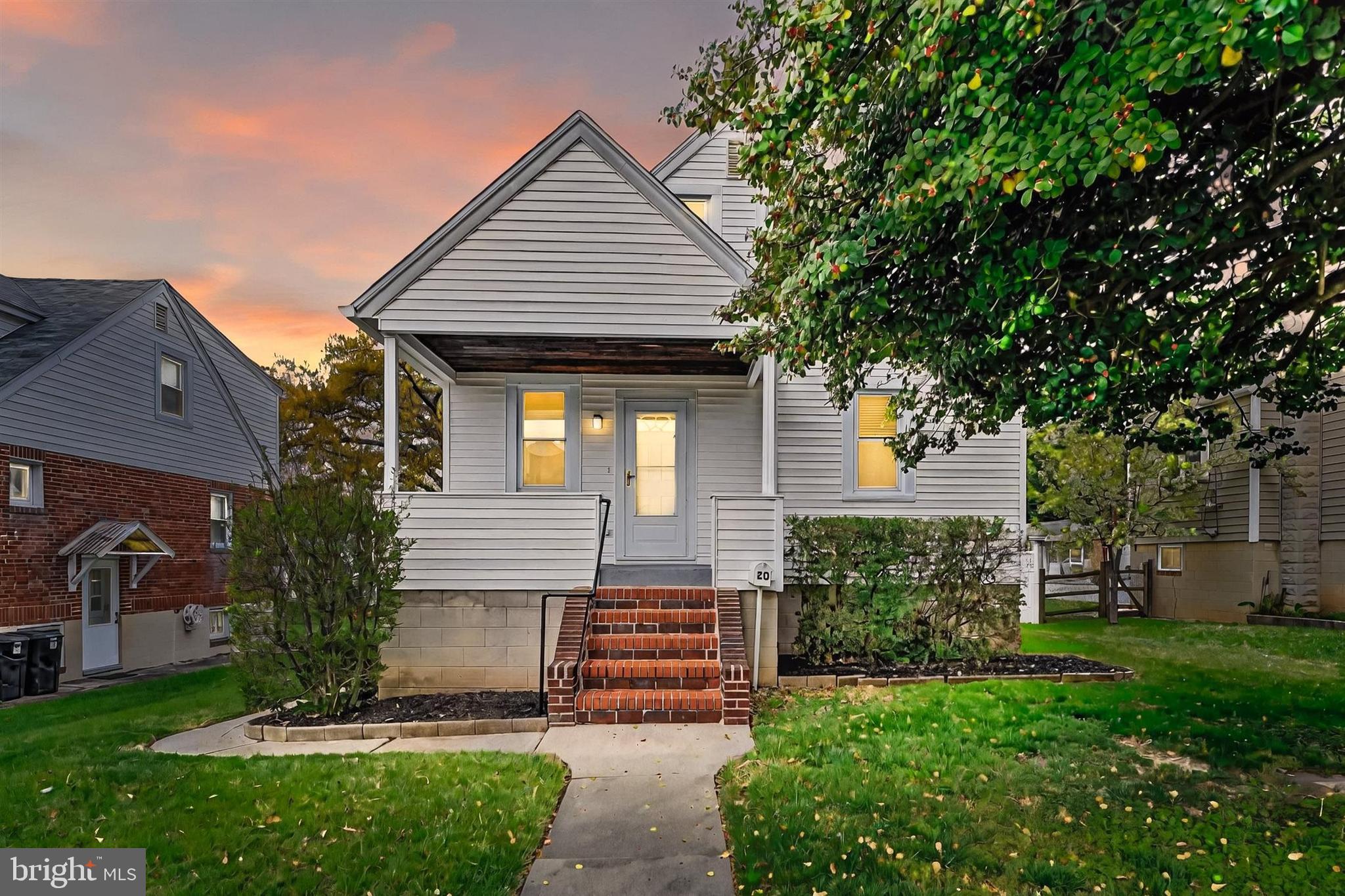 20 Leslie Ave