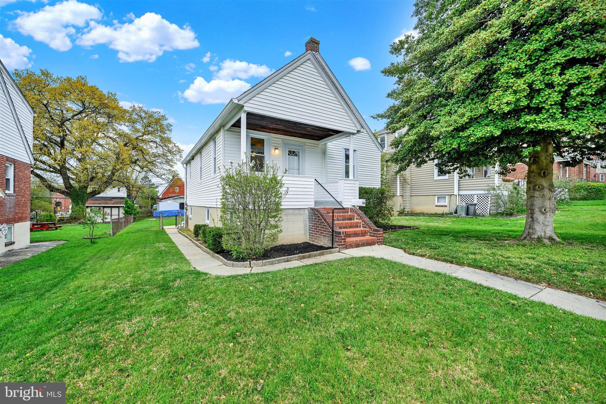 20 Leslie Ave