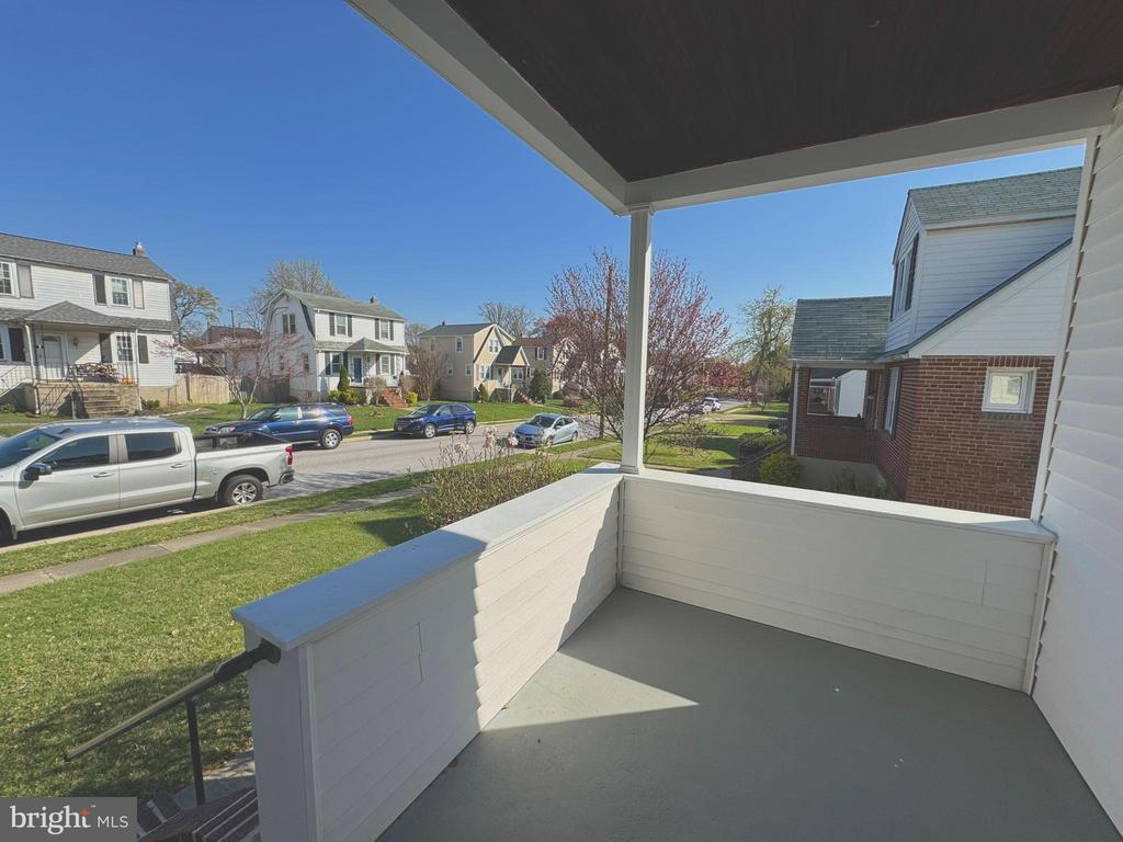 20 Leslie Ave