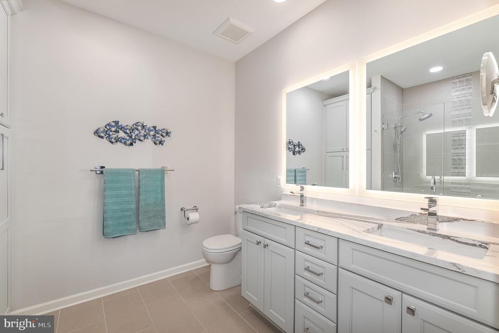 9509 KINGSCROFT TERRACE Q 9509Q