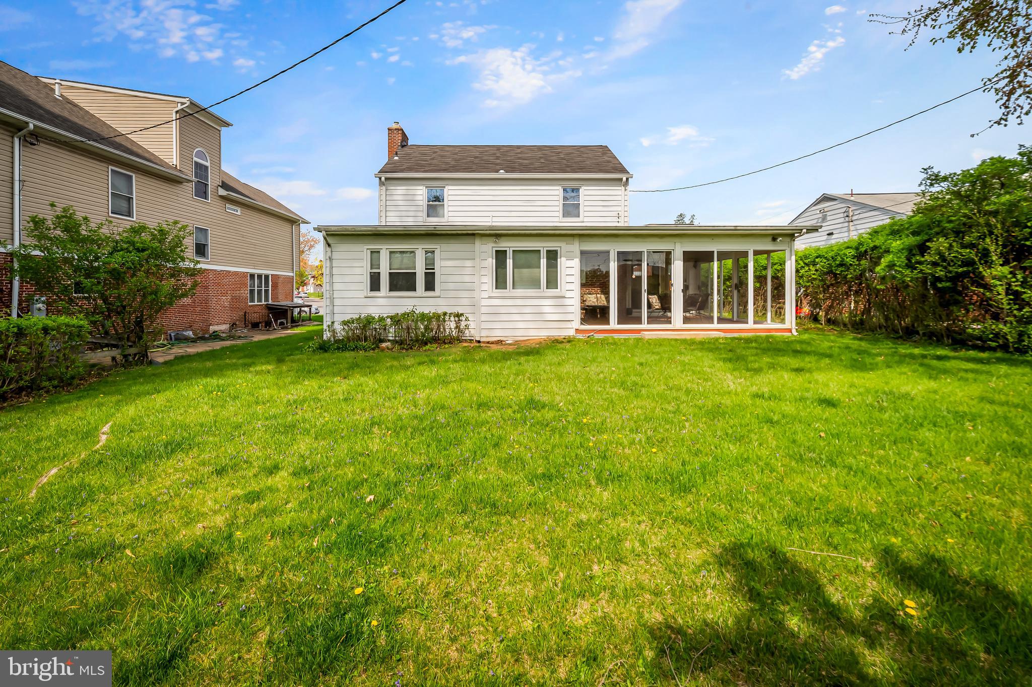7521 Slade Ave