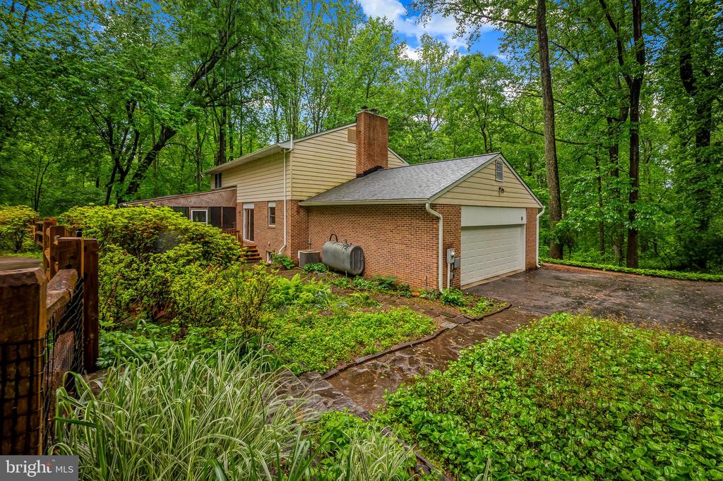 17 Pinewood Farm Ct